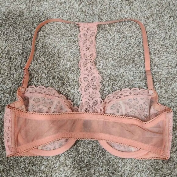 Victoria's Secret bra - Picture 2 of 5